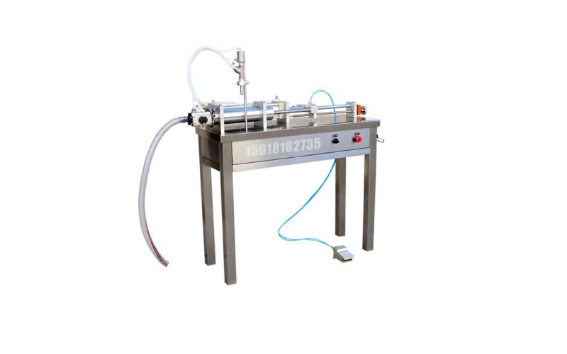 GZM1000-1C 半自動活塞式灌裝機(jī)